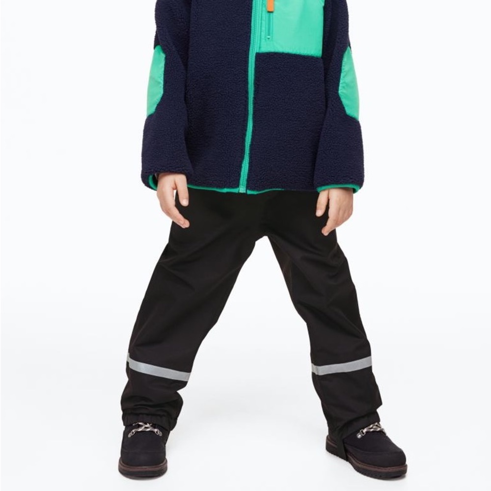 Boy’s Black Splash Pants. Size 4-5.